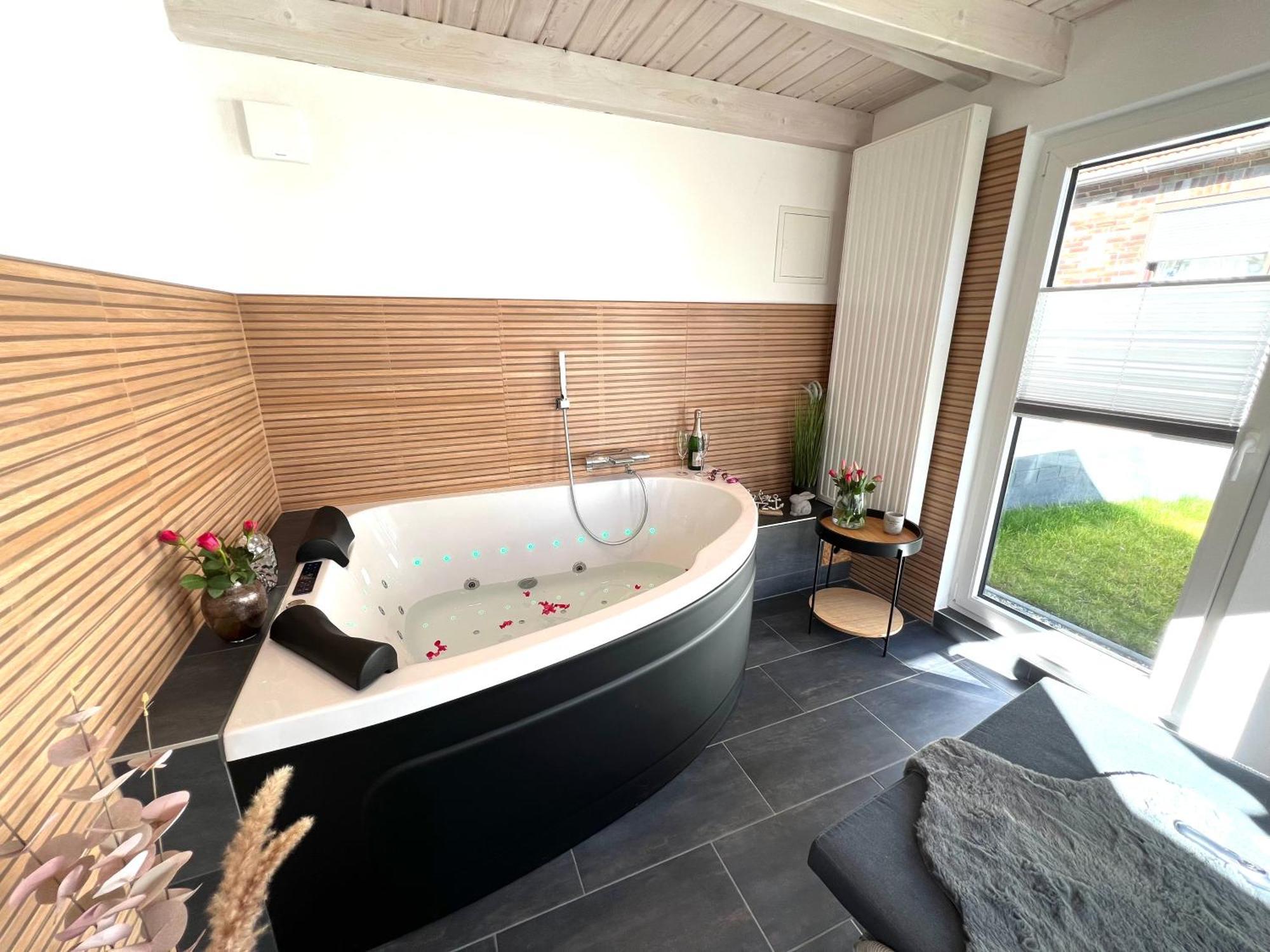 Balance By M&a - Sauna Blockhuette Whirlpool Privat Witzenhausen